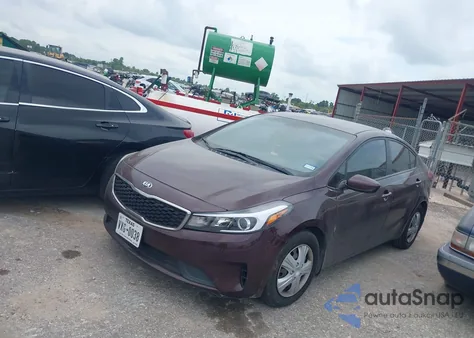 2017 Kia Forte Lx z USA, uszkodzony, nr VIN 3KPFK4A73HE082901